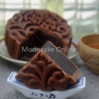 核桃巧克力 Chocolate Lotus Paste Mooncake with Walnuts