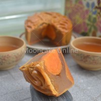 榴莲飄香 Durian Lotus Paste Mooncake with 1 Yolk